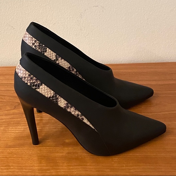 Tibi black leather stilettos with beige snakeskin look accents - Picture 14 of 14